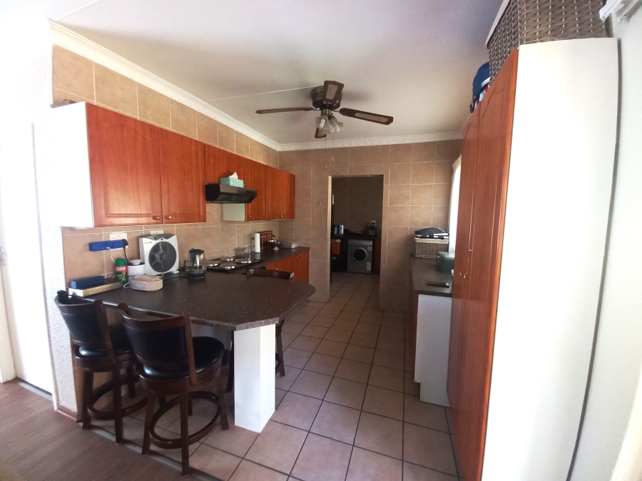 3 Bedroom Property for Sale in Safari Gardens North West